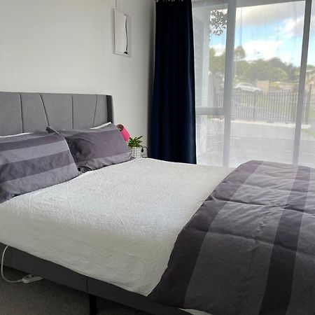 Totara Vale, Free Coffee, Parking And Wifi, Near Glenfield Mall And Highway 18,1 أوكلاند المظهر الخارجي الصورة
